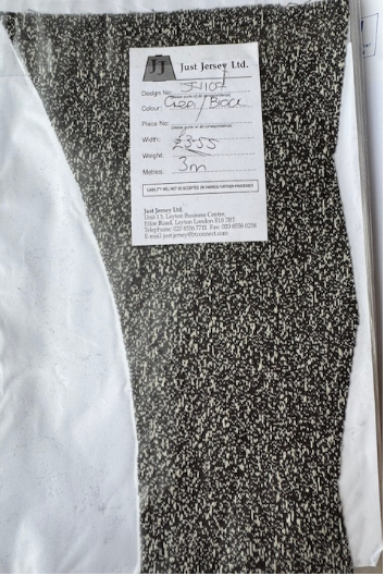 Two-Tone Black & Cream Acrylic Fabric – 147cm Wide | £3.50/metre | Deadstock UK
